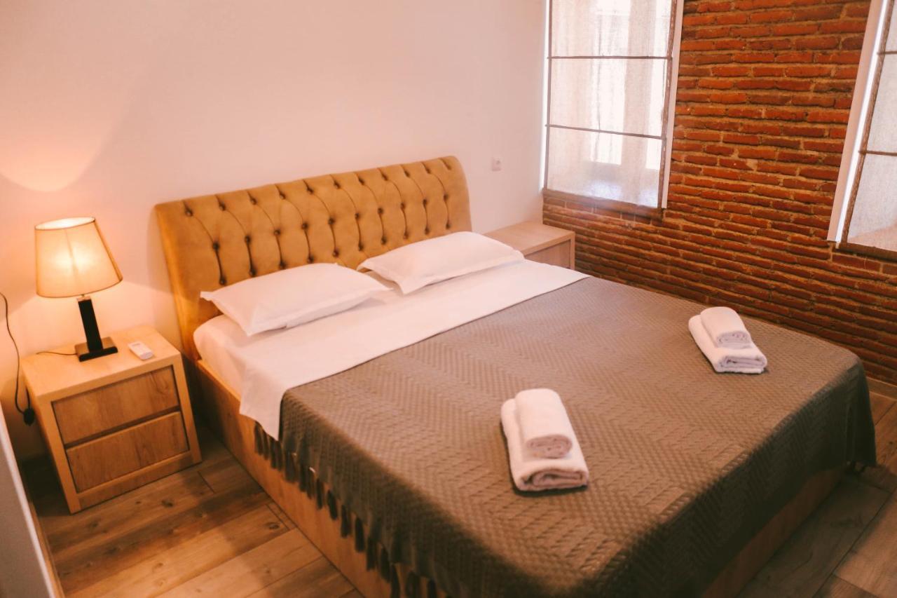 Old Chache House Hotel Telavi Bagian luar foto
